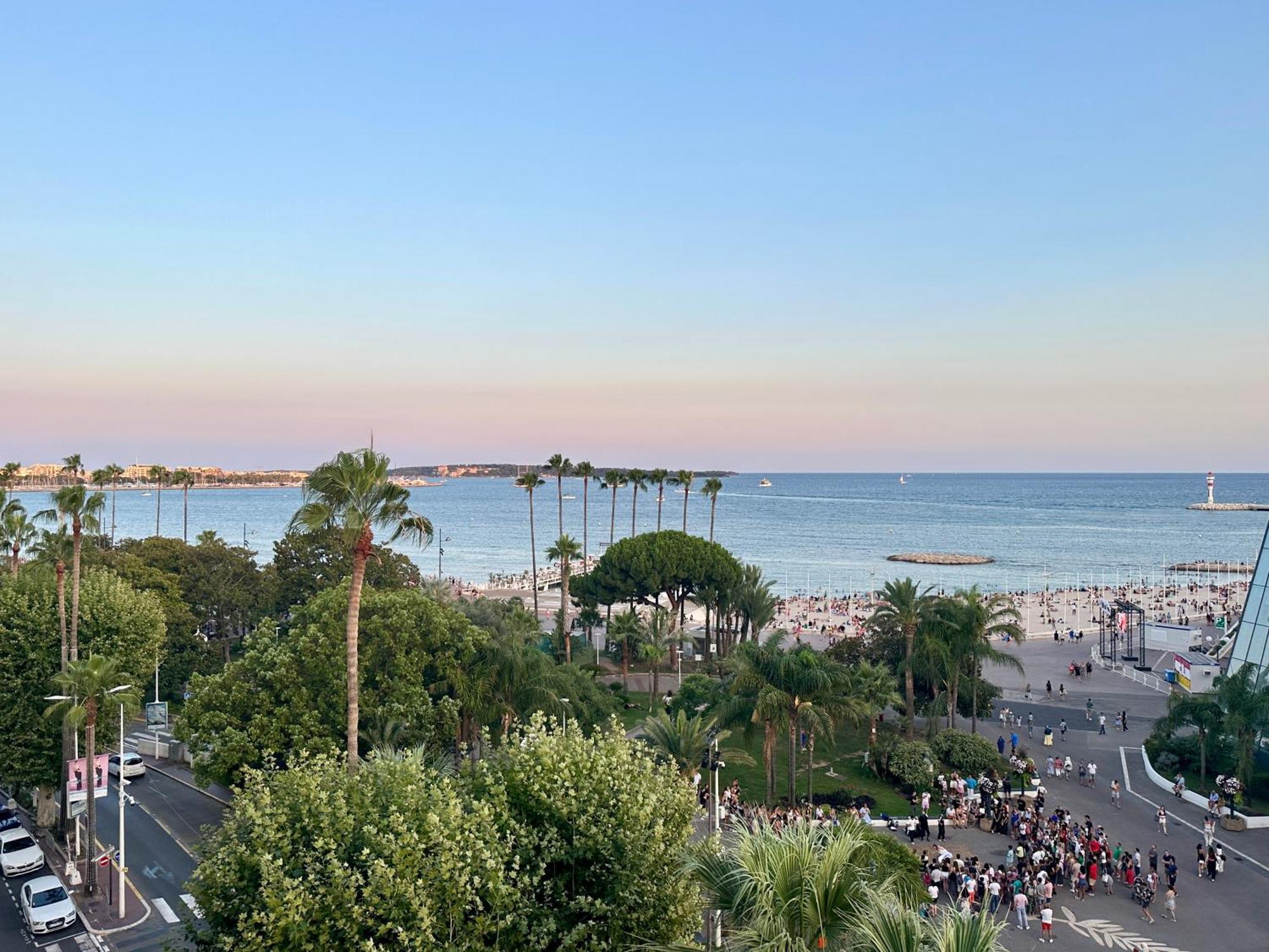 Cannes - Croisette - Palais Des Festivals Exterior foto